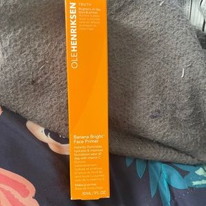 Olehenriksen banana bright face primer